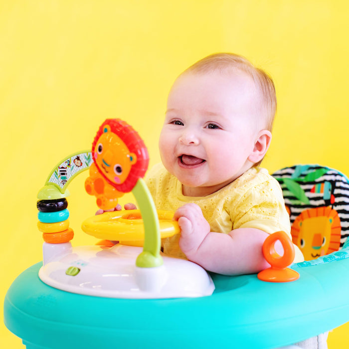 Bright Starts, Girello Pieghevole per Bambini, Primi Passi, Giggling Safari, Divertente e Colorato Abaco, Regolabile in Altezza, Sedile Rimovibile, Lavabile in Lavatrice, a Partire da 6 Mesi+