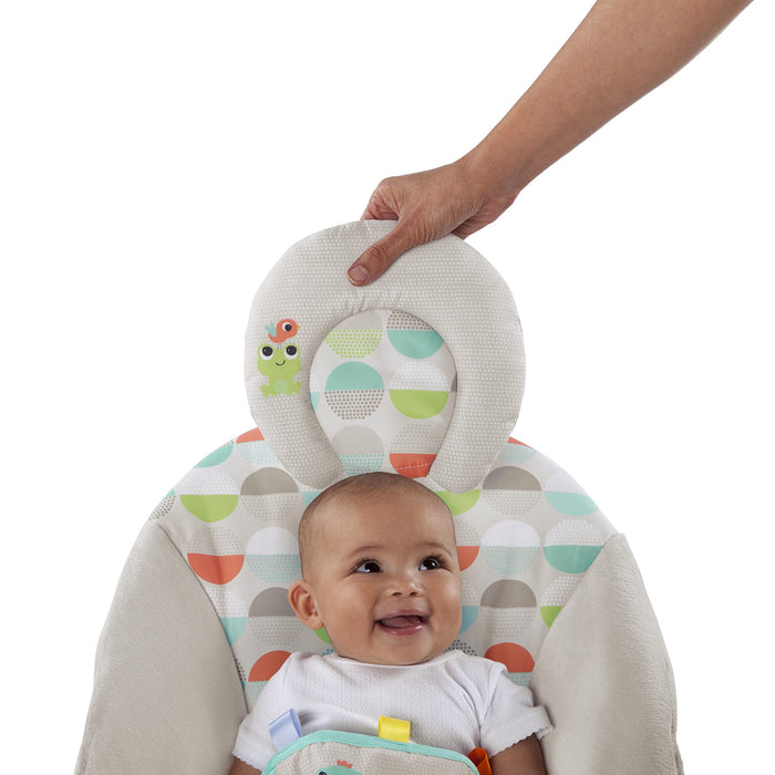 Bright Starts Seggiolino Vibrante Rilassante per Neonati - Taggies, Musica, Barra Giocattoli Rimovibile, 0-6 Mesi Fino a 9 kg (Happy Safari)
