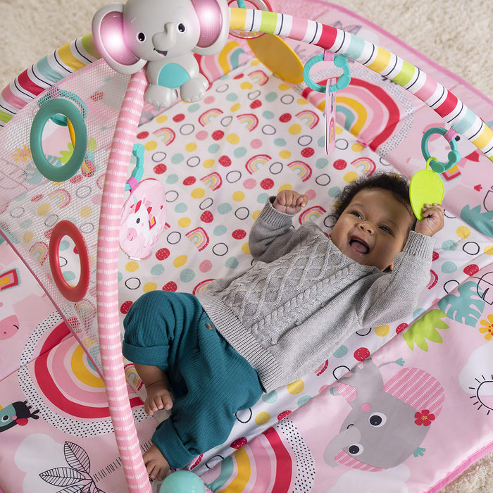 Bright Starts, Palestra di Attività Evolutiva 5in1 - 40 palline, Arco di Gioco, 7 Giocattoli Rimovibili, 20+ Min di Luci e musica, Sviluppo Motorio, da neonato a bambino - Totally Tropical