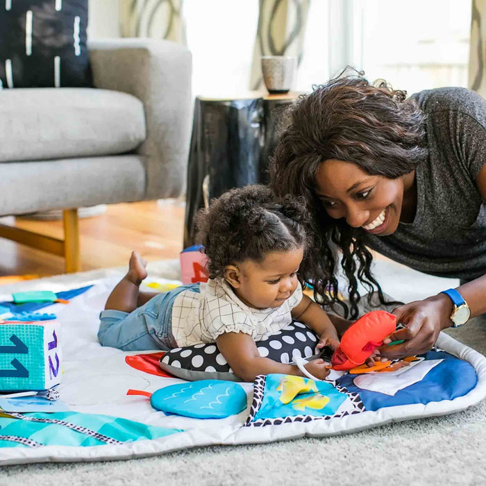 Palestrina SENSORY Baby Einstein con Luci, Angoli rialzabili e Cubi attività