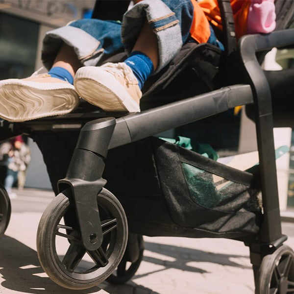 DUO Passeggino + Navicella da Città Joolz HUB2 Lunar Grey Compatto con Tracolla