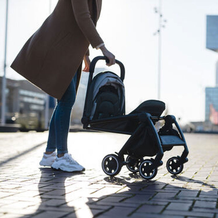 DUO Passeggino LEGGERO DA VIAGGIO Joolz AER+ con NAVICELLA AER+